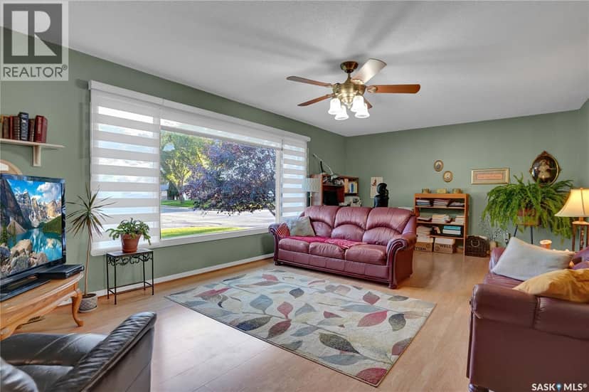972 Simcoe Street, Moose Jaw, photo 5