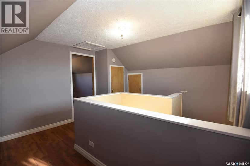 302 Centre STREET — photo 11 of 23