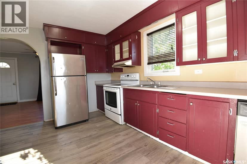 302 Centre STREET — photo 2 of 23
