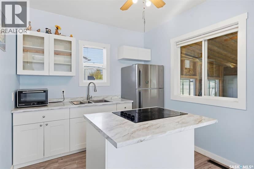 1715 Broadway AVENUE — photo 9 of 35