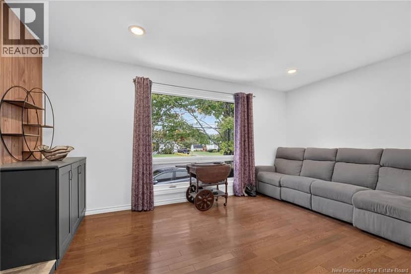 39 Kenmore Drive — photo 14 of 40