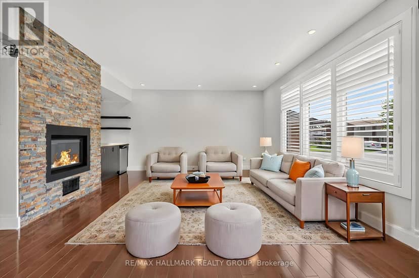1559 Queensdale Avenue — photo 10 of 40
