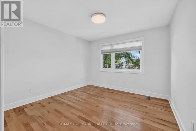 1559 Queensdale Avenue — photo 36 of 40