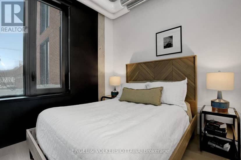 217 - 10 James Street — photo 26 of 40