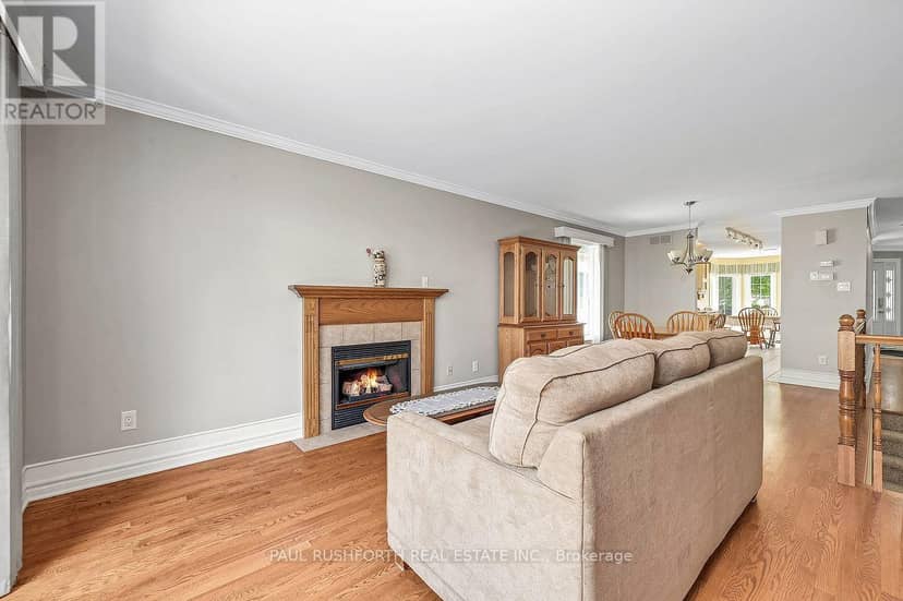 1025 Valin Street — photo 8 of 32