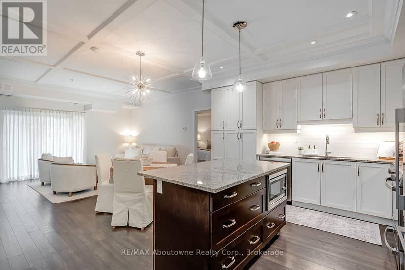 102 - 128 Garden Drive, Oakville, photo 4