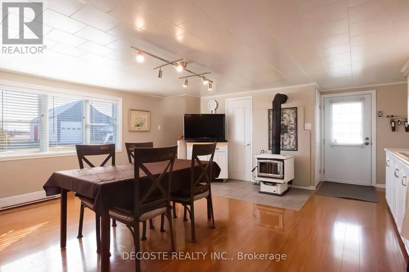 21930 Menard Road — photo 11 of 40