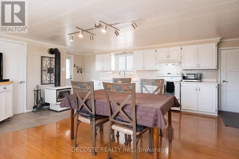 21930 Menard Road, North Glengarry, photo 8