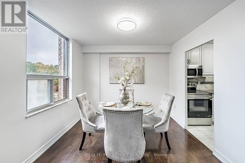 809 - 10 Edgecliffe Golfway — photo 15 of 28