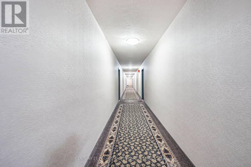 809 - 10 Edgecliffe Golfway, Toronto, photo 6