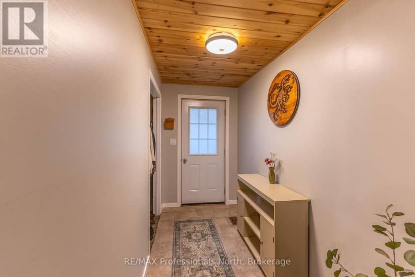 1010 Mahaffy Court, Minden Hills, photo 4