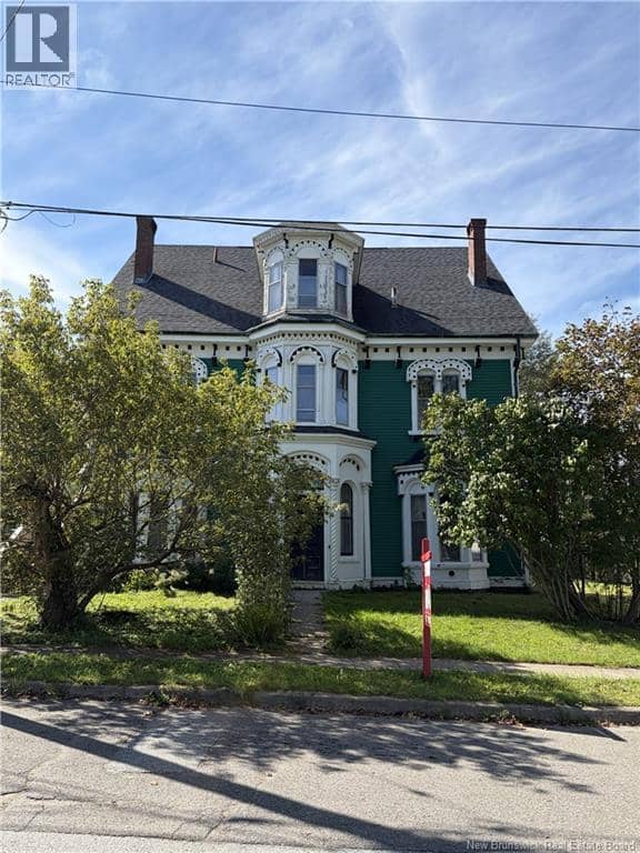 406-408 Algonquin Place — photo 2 of 40