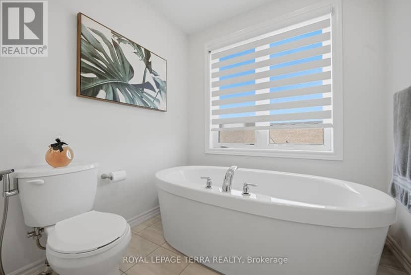 38 Hallmark Way — photo 23 of 40