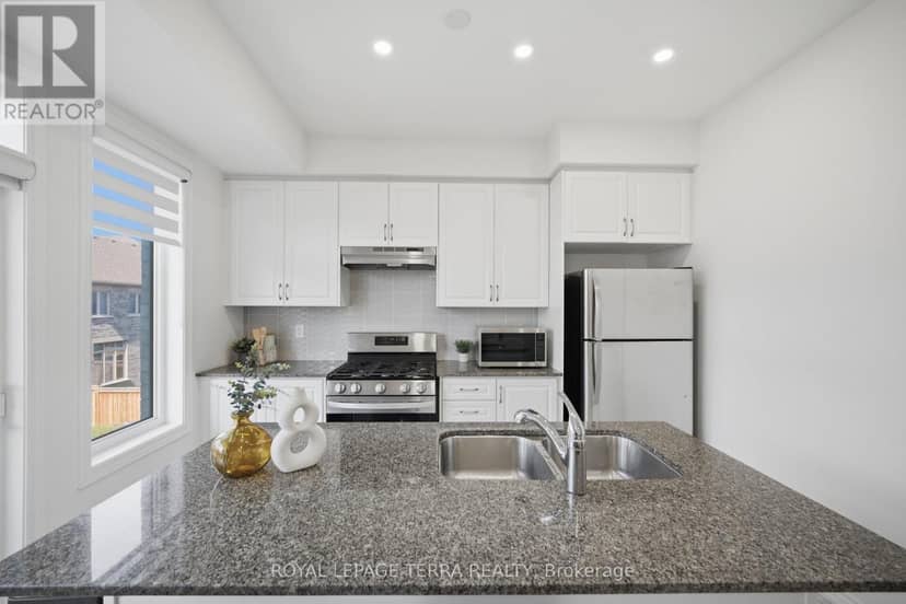 38 Hallmark Way, Whitby, photo 6