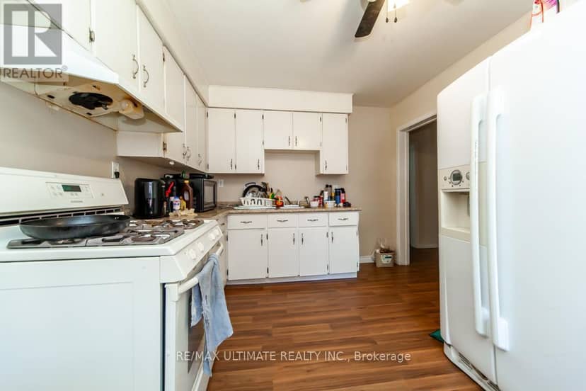 128 Elgin Street E — photo 33 of 40