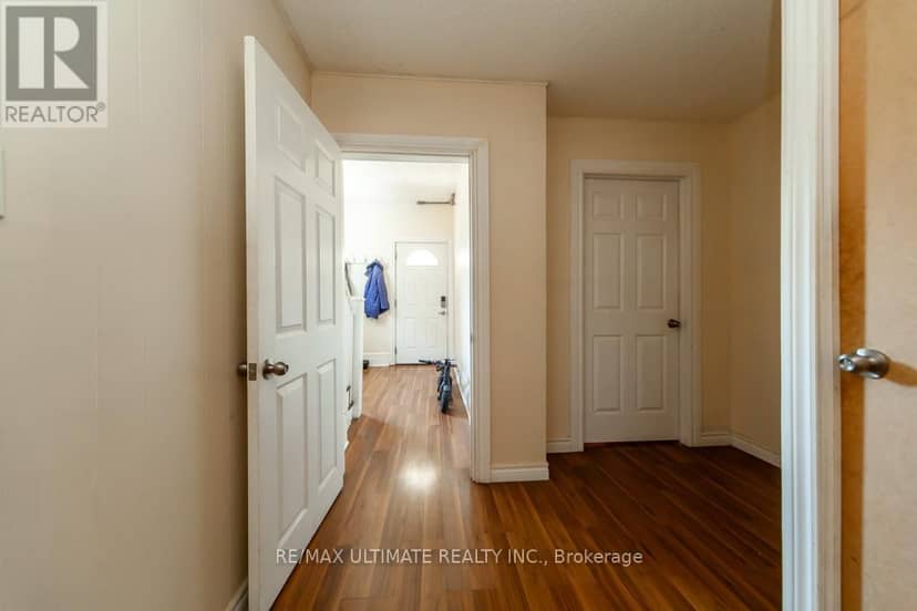 128 Elgin Street E — photo 37 of 40