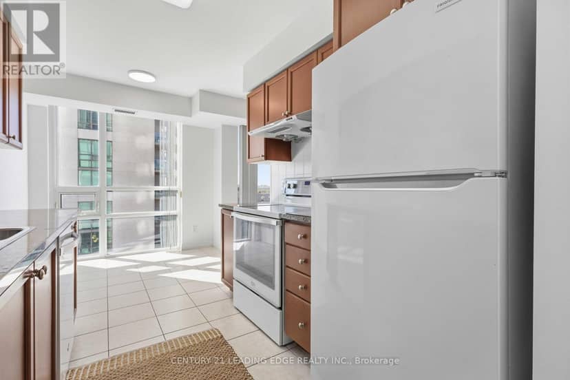 1109 - 88 Grangeway Avenue — photo 10 of 39