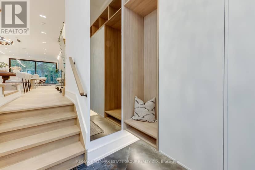 10 Wheeler Avenue — photo 2 of 40