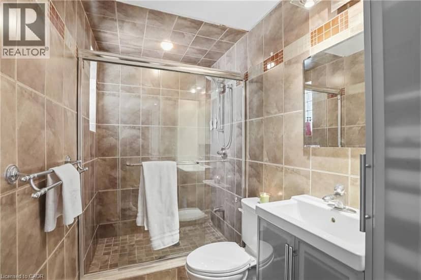 86 OAK Street — photo 8 of 22