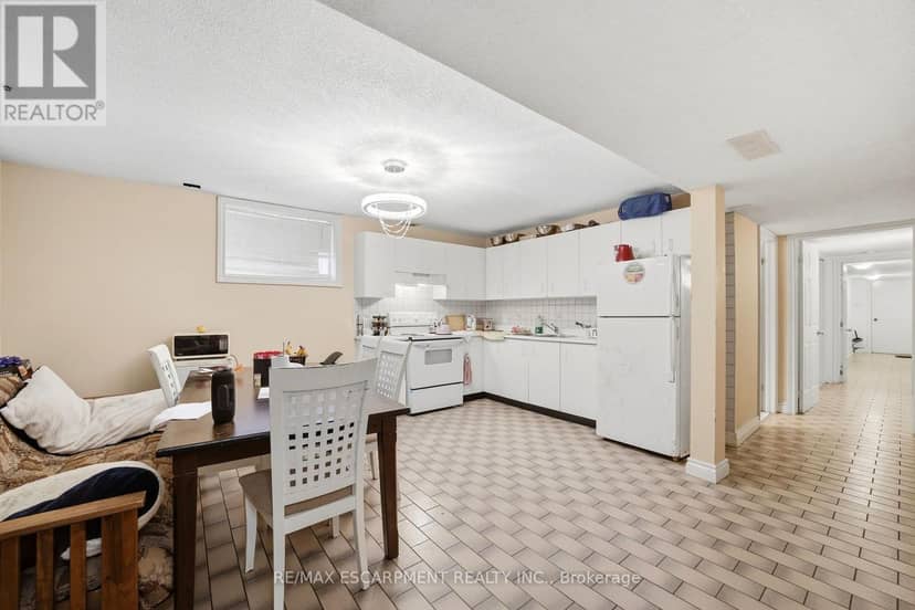 277 Harvie Avenue — photo 39 of 40