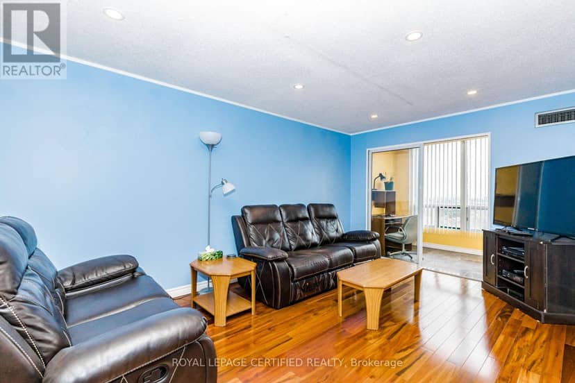PH15 - 155 Hillcrest Avenue — photo 17 of 40