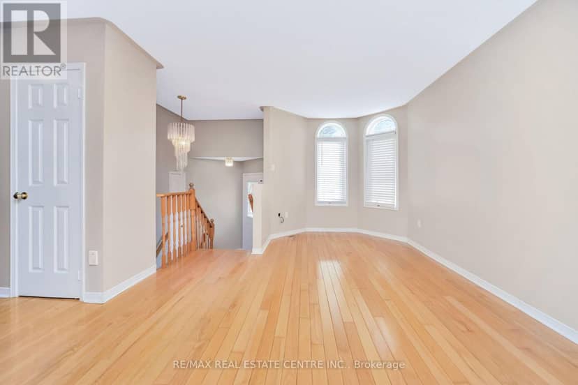 111 Springview Drive — photo 13 of 40