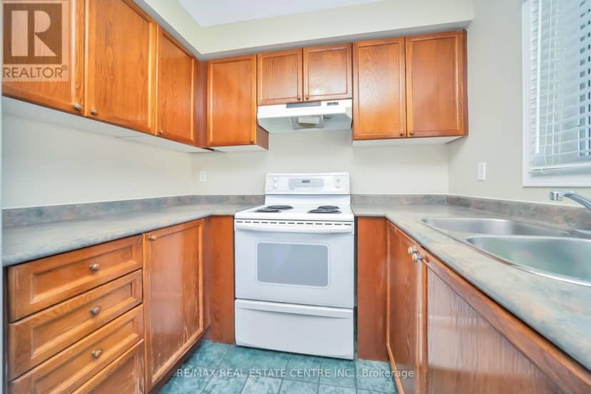 111 Springview Drive — photo 18 of 40