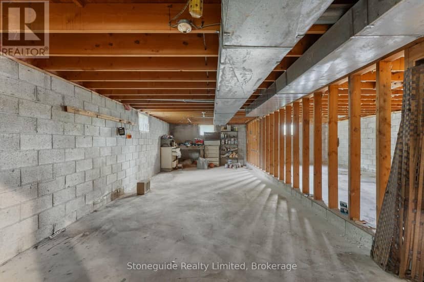 100 Moloney Line — photo 19 of 28