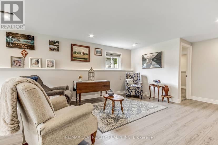 17 Rose Street — photo 16 of 31