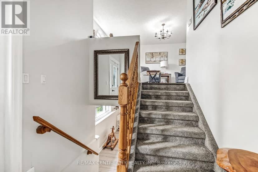 17 Rose Street — photo 4 of 31
