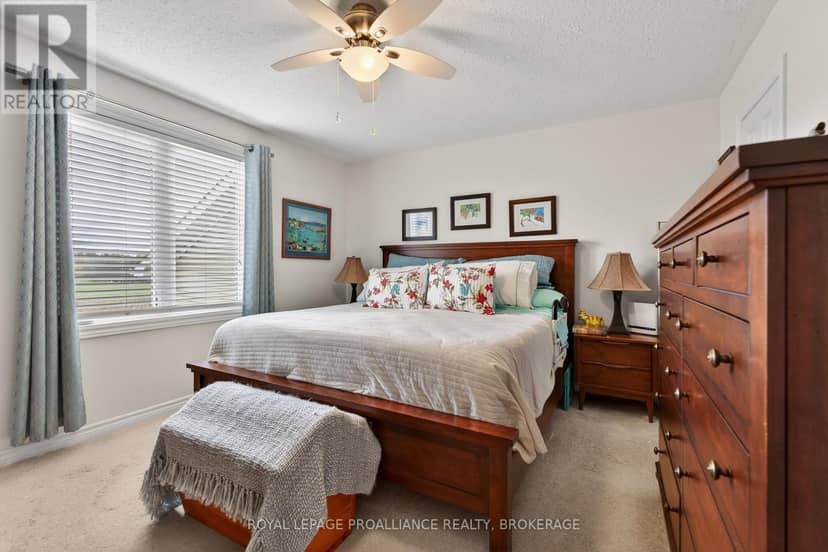 146 Britannia Crescent — photo 13 of 35