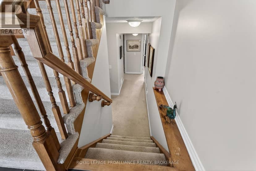 146 Britannia Crescent — photo 18 of 35