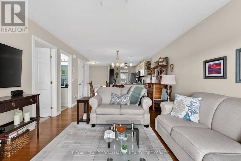146 Britannia Crescent — photo 9 of 35