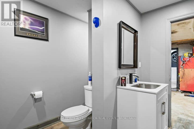108 Dundas Street — photo 30 of 38