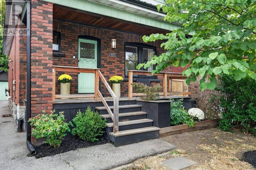 101 Cope Street — photo 4 of 40
