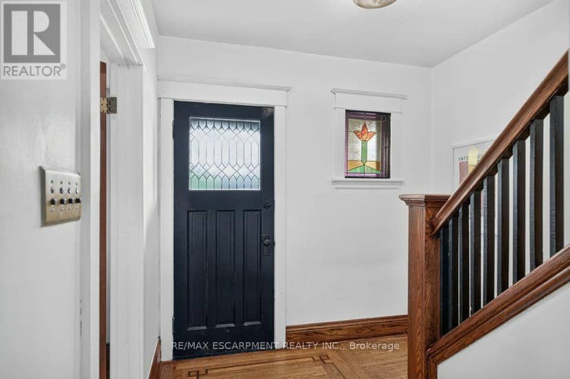 101 Cope Street — photo 7 of 40
