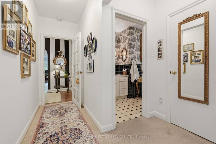 344 Maple Avenue — photo 16 of 34