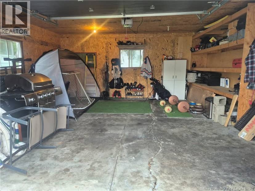 1024 Rue Misho, Beresford, photo 3