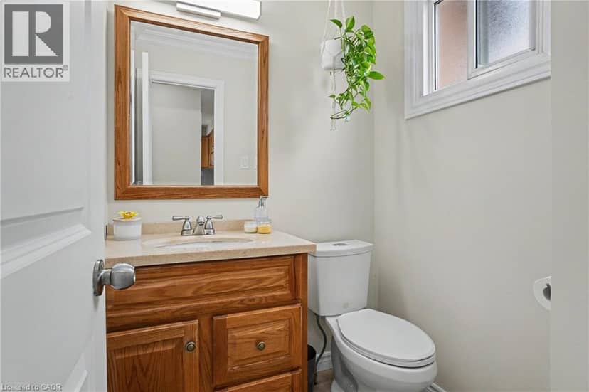 103 GLENASHTON Drive — photo 13 of 40