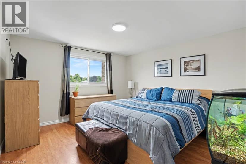 103 GLENASHTON Drive — photo 16 of 40