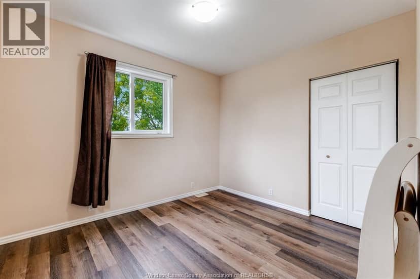 171 Edgar STREET — photo 14 of 36