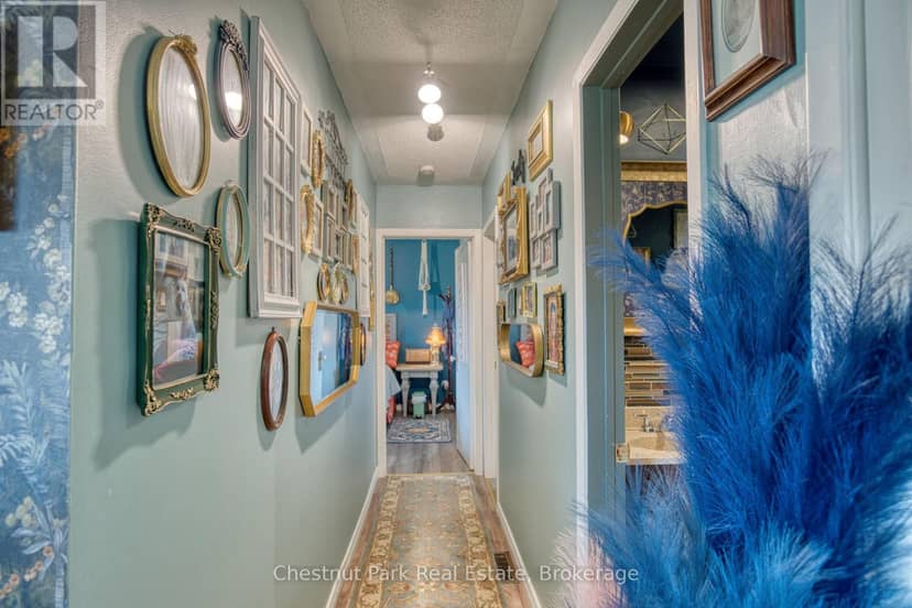 683199 Chatsworth Road 24 — photo 14 of 27