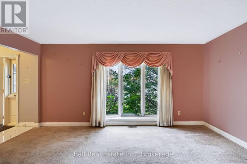 793 Hewitt Drive — photo 8 of 40