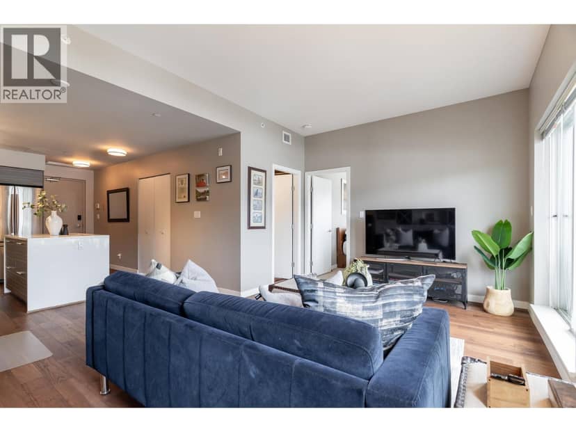 413 317 Bewicke Avenue, North Vancouver, photo 2