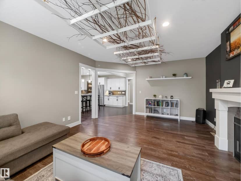 5608 Soleil Bv — photo 10 of 40
