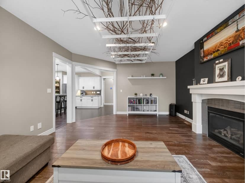 5608 Soleil Bv — photo 11 of 40