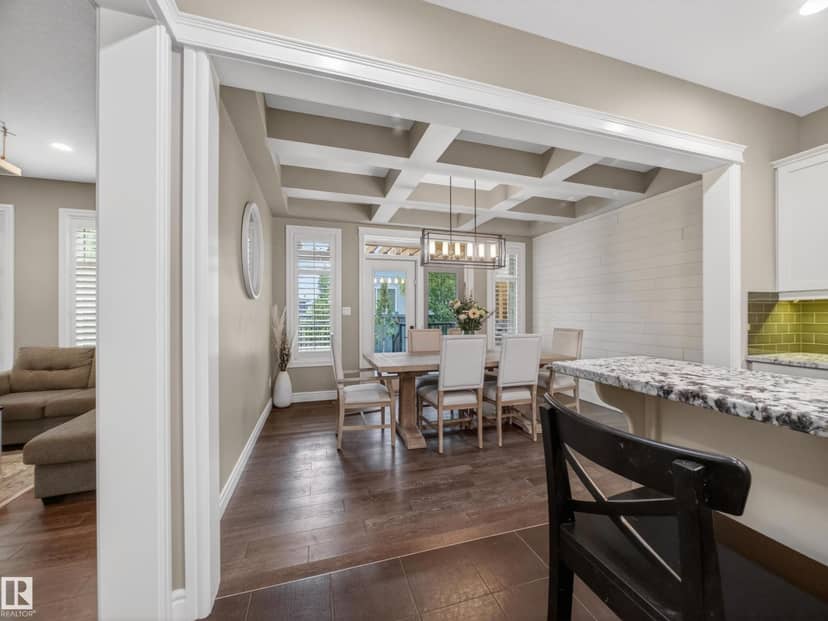 5608 Soleil Bv — photo 13 of 40