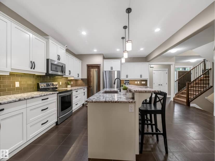 5608 Soleil Bv — photo 18 of 40