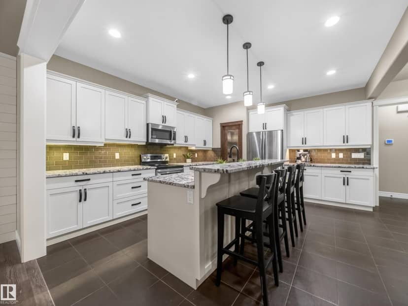 5608 Soleil Bv — photo 19 of 40