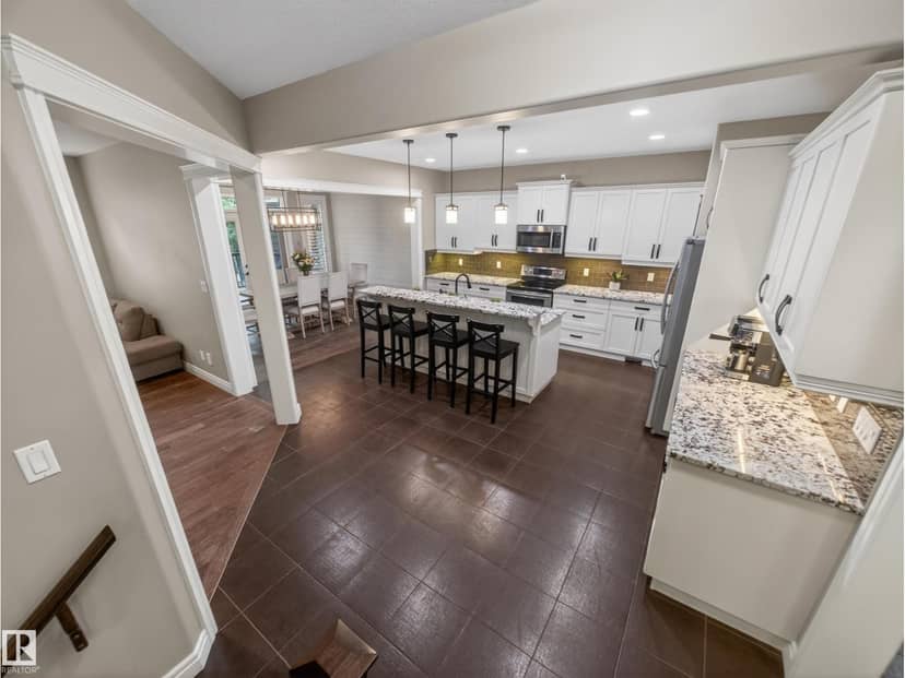 5608 Soleil Bv — photo 31 of 40